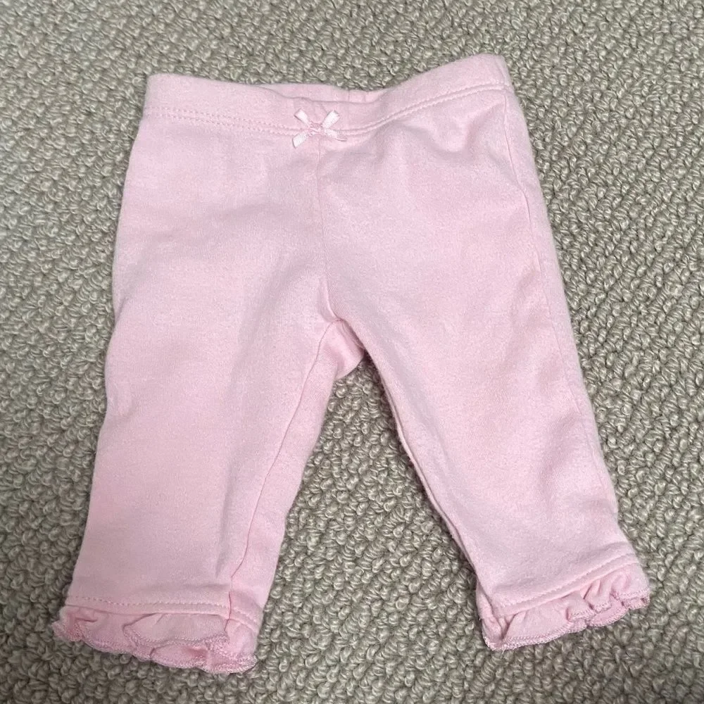🍭6/$30 Carter’s cotton pale pink ruffle bottom bow legging pants - newborn / nb